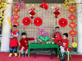 Trang trí góc Tết tại Trường Mầm non Kỳ Long